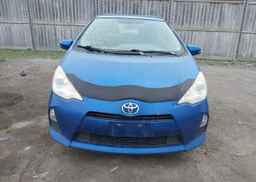 2014 TOYOTA Prius c