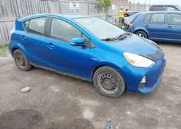 2014 TOYOTA Prius c