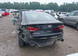 2018 HYUNDAI ELANTRA LE
