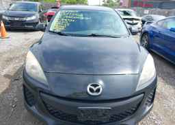 2013 MAZDA MAZDA3