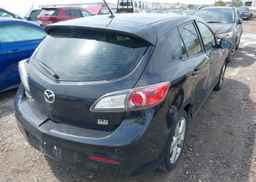 2013 MAZDA MAZDA3