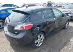 2013 MAZDA MAZDA3