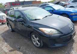 2013 MAZDA MAZDA3