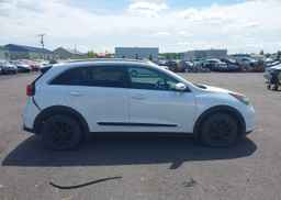 2017 KIA NIRO EX