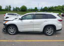 2016 TOYOTA highlander xle