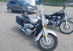 2004 SUZUKI VL800