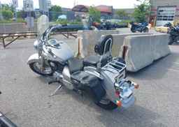2004 SUZUKI VL800