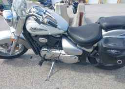 2004 SUZUKI VL800