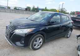 2024 NISSAN KICKS