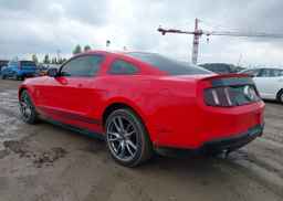 2011 FORD MUSTANG V6