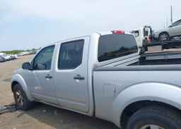 2012 NISSAN FRONTIER SV