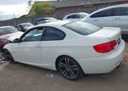2011 BMW 335 IS