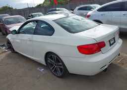 2011 BMW 335 IS