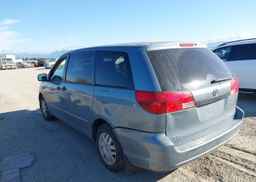 2004 TOYOTA SIENNA CE