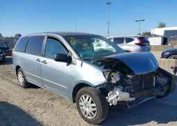 2004 TOYOTA SIENNA CE