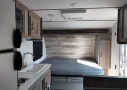 2022 GULF STREAM CONQUEST LITE 199 DD