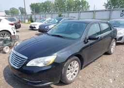 2013 CHRYSLER 200 LX