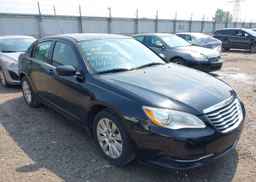 2013 CHRYSLER 200 LX