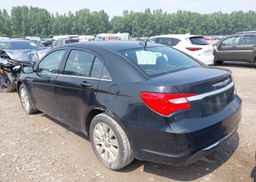 2013 CHRYSLER 200 LX