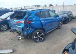 2017 HYUNDAI TUCSON SE