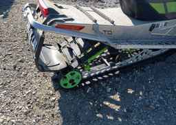 2011 ARCTIC CAT Crossfire 8