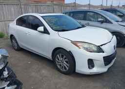 2013 MAZDA MAZDA3