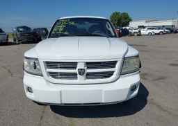 2007 DODGE DAKOTA QUAD SLT