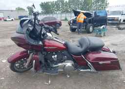 2017 HARLEY-DAVIDSON FLTRU