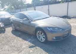 2015 TESLA Model S 85D