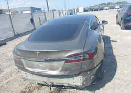 2015 TESLA Model S 85D