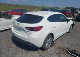 2015 MAZDA MAZDA3