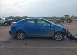 2013 MAZDA MAZDA3