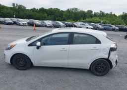 2013 KIA RIO EX