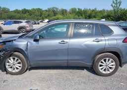 2024 TOYOTA COROLLA CROSS LE
