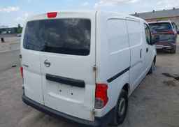 2015 NISSAN NV200 S