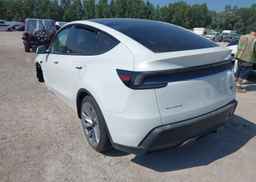 2026 TESLA MODEL Y LONG RANGE