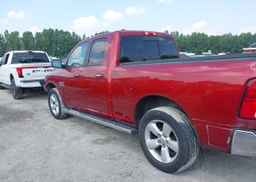 2015 RAM 1500 SLT