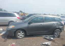 2005 TOYOTA Matrix XR