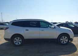 2014 CHEVROLET TRAVERSE LT