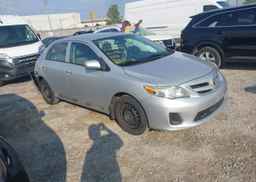 2013 TOYOTA COROLLA S