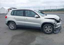 2012 VOLKSWAGEN TIGUAN S