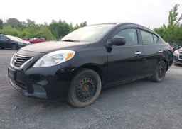 2014 NISSAN VERSA S