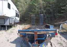 2015 MISKA TRAILER