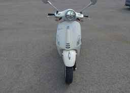 2023 VESPA PRIMAVERA