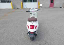 2023 VESPA PRIMAVERA