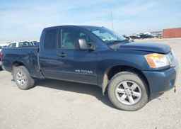 2013 NISSAN TITAN PRO-4X
