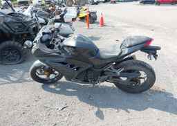 2016 KAWASAKI EX300 B