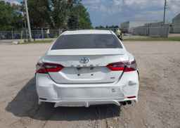 2022 TOYOTA CAMRY SE