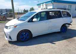 2020 TOYOTA SIENNA LE