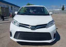 2020 TOYOTA SIENNA LE